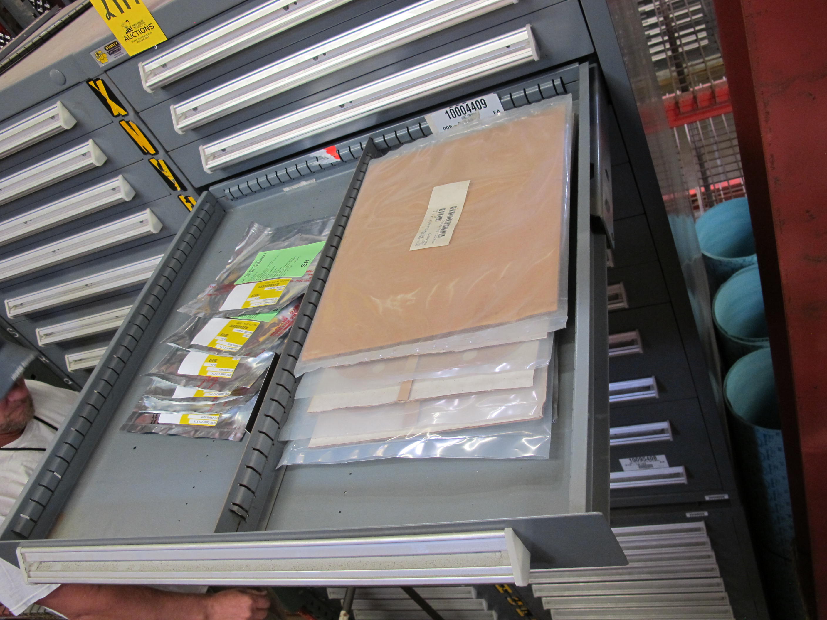 STANLEY VIDMAR HEAVY DUTY 12-DRAWER PARTS CABINET W/ CONTENTS (W-50) LOADING & HANDLING FEE $25-